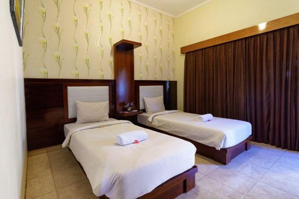 Segara Anak Bungalow & Restaurant (Praya)